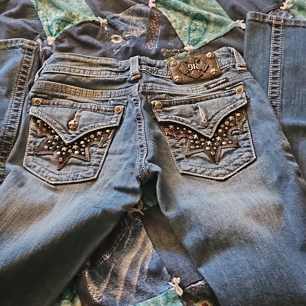 Jeans - Picture 1 of 2